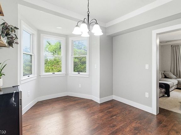 3rd image of 88 Mine Hill Rd