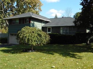 148 Bradford Rd, Pittsford, NY 14534