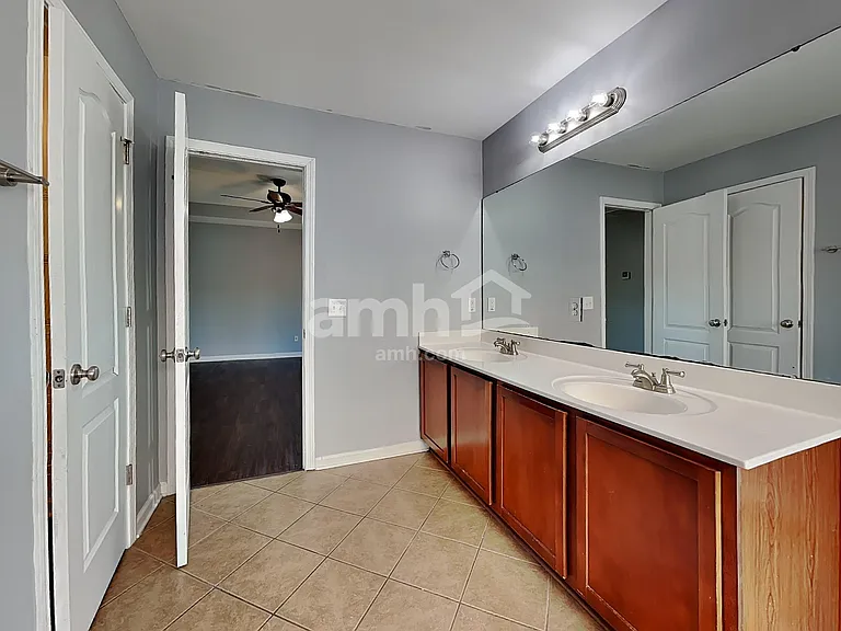 15 Haven Point — Photo 10