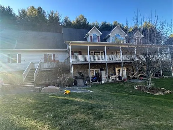 1200 Park Vista Rd, West Jefferson, NC 28694