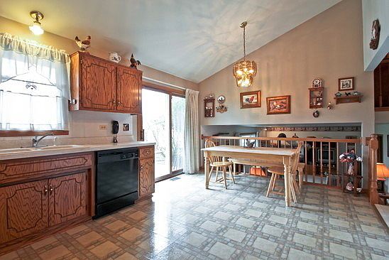 4th image of 15354 Rosarie Dr