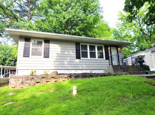 225 Adams St, Edwardsville, IL 62025