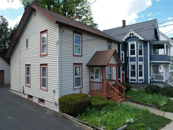 9 Pine St, Oneonta, NY 13820