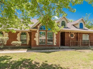 215 Harrison Ct, Shady Shores, TX 76208