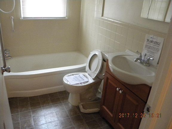 4th image of 4830 Northwood Dr NW