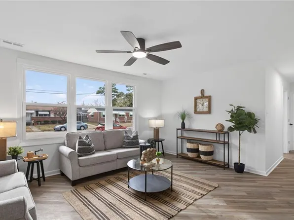 3005 Scotia Dr, Chesapeake, VA 23325