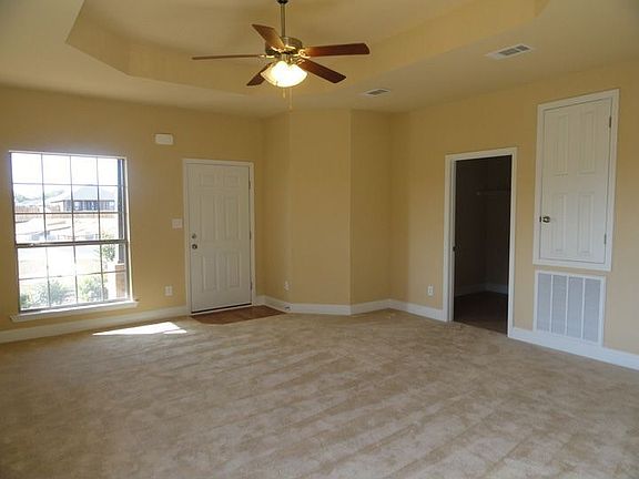 1410 KEYLAN COVE