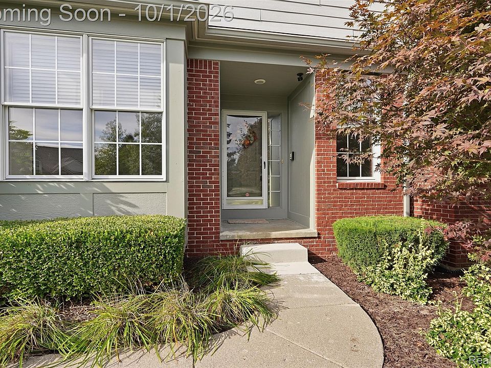 16997 Sycamore Ct Unit 106, photo 2