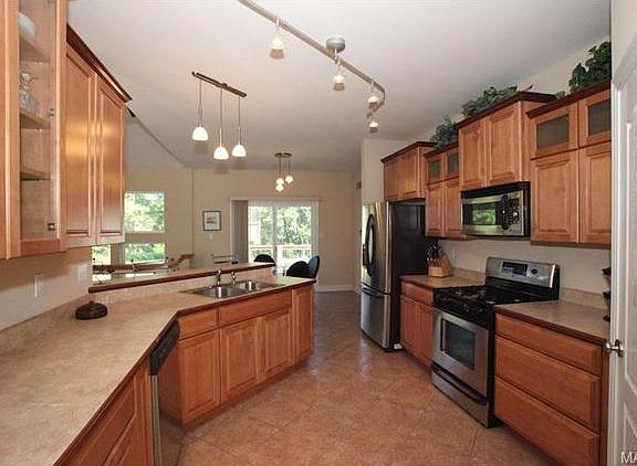 5th image of 16256 Trower Oaks Bnd