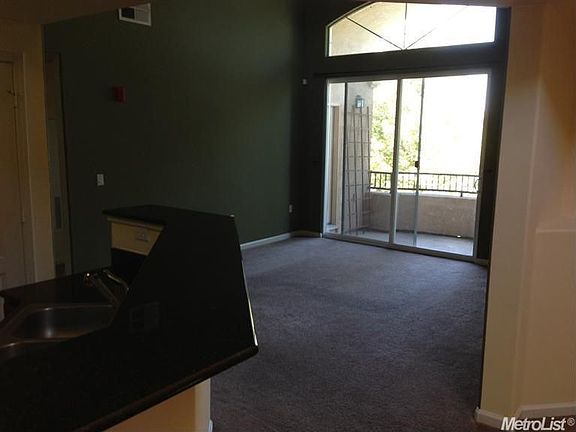 4th image of 1900 Danbrook Dr Unit 126
