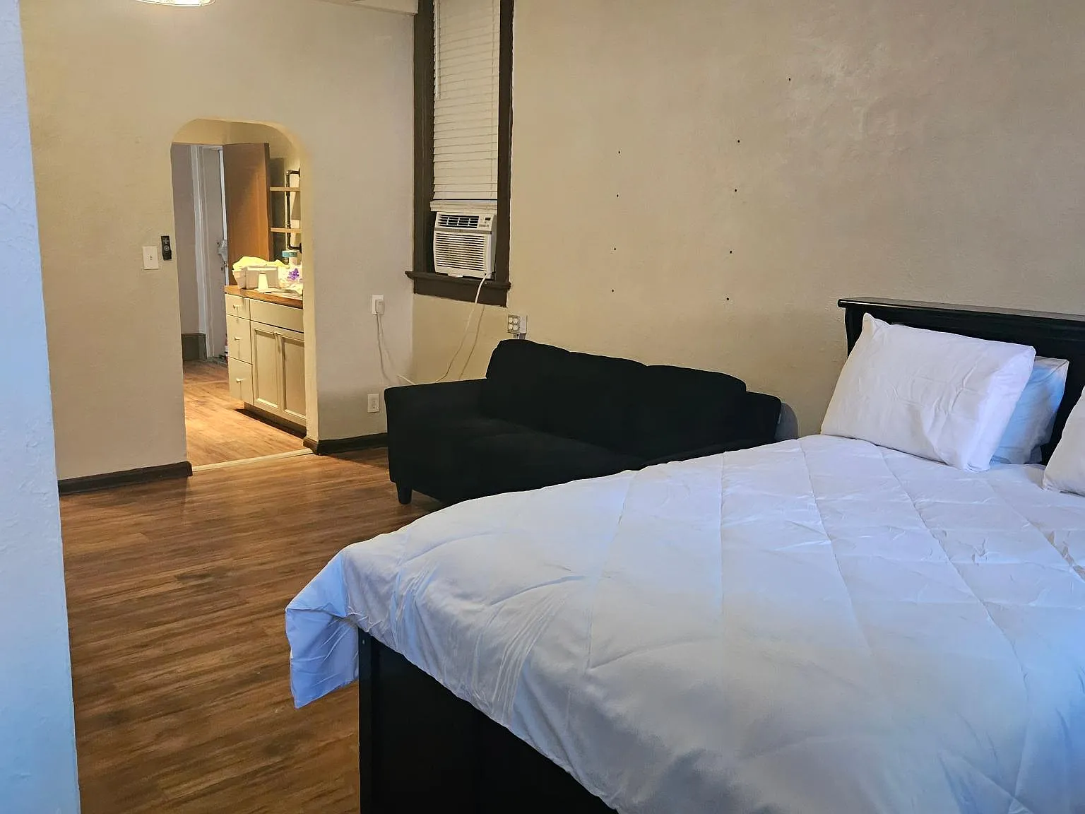 Studio, 367 sqft, $1,145 — Photo 4
