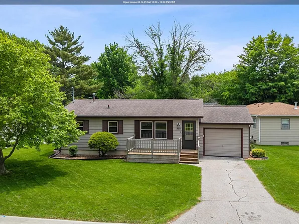 1615 W 7th Ave N, Clear Lake, IA 50428