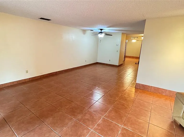 2657 Exuma Way — Photo 3