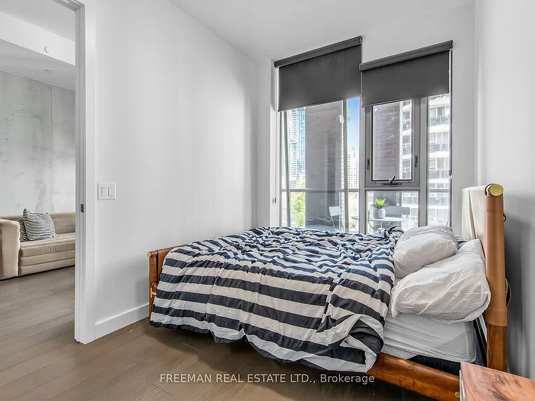 81 Wellesley St E #608 — Photo 16