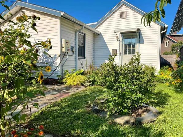 39 Blodgett Street, Burlington, VT 05401