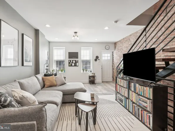 3935 Mount Vernon St, Philadelphia, PA 19104