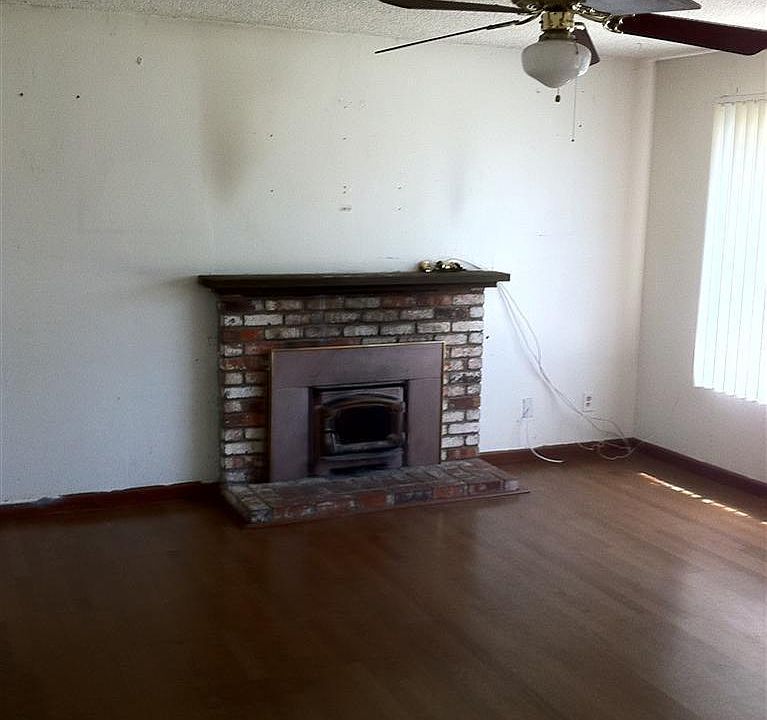 2nd image of 1216 Michael Ct