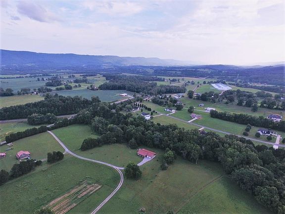 2nd image of 144 Whirlwind Ln