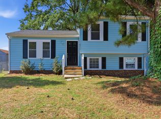 8213 Wynewood Ct, Raleigh, NC 27616