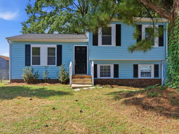 8213 Wynewood Ct, Raleigh, NC 27616
