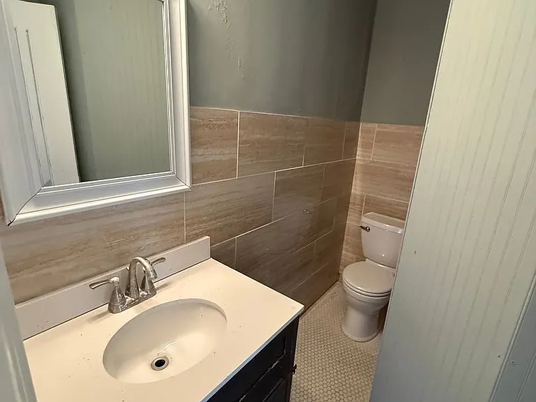 605 Sunset Ave — Photo 5