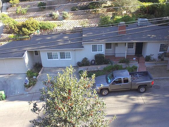 3rd image of 8734 Lookout Mountain Ave