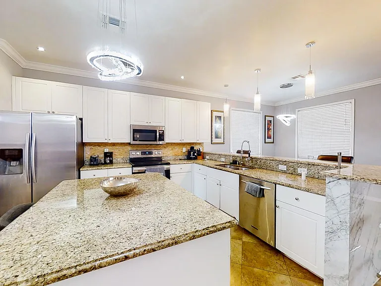 8659 Pegasus Dr — Photo 15