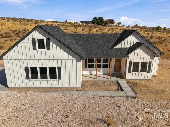 1164 Smith Dr, Vale, OR 97918