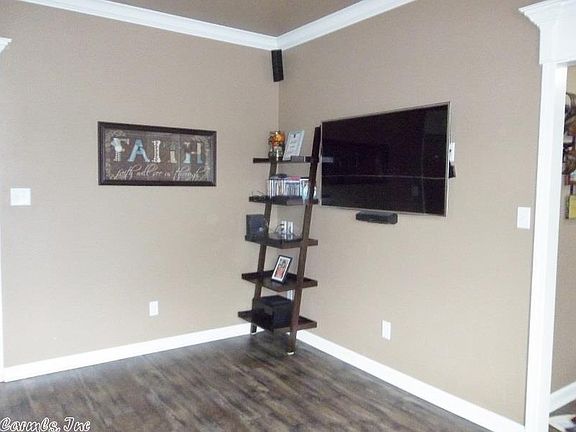 4th image of 1503 Lauren Dr