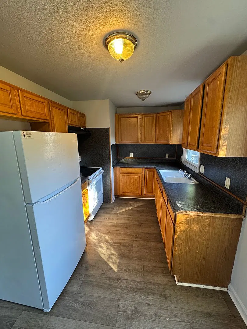 4507 Plaza dr — Photo 3