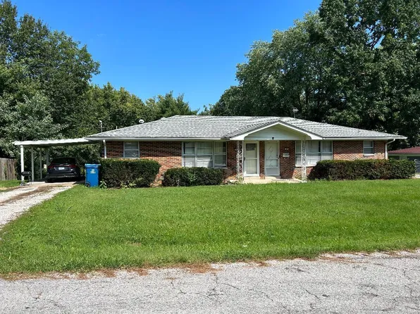 1404 N 2nd St, Belleville, IL 62226