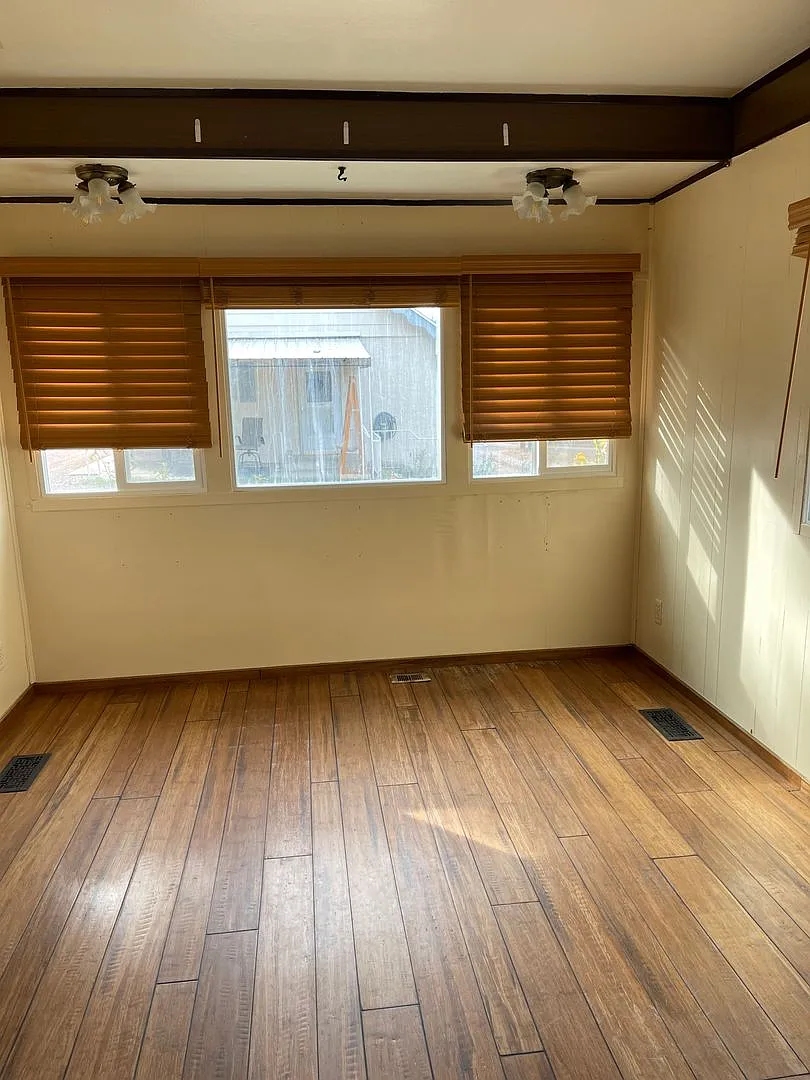 1 Bedroom — Photo 3