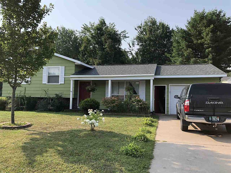 1st image of 125 Iroquois Dr