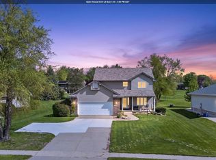 407 W Merle Hibbs Blvd, Marshalltown, IA 50158