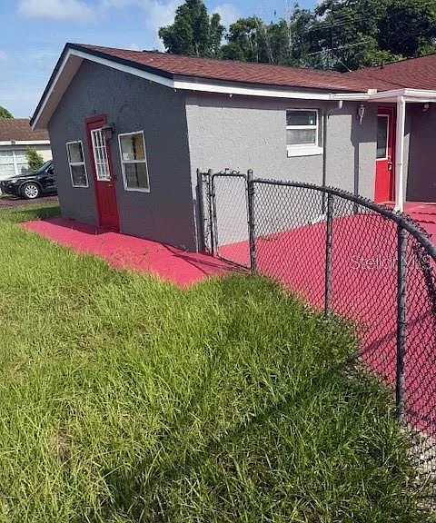 388 Notre Dame Dr — Photo 4