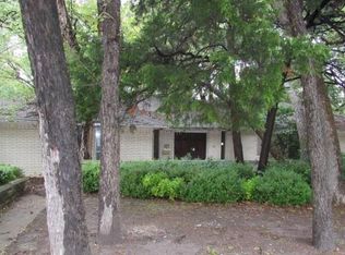 811 W Red Bird Ln, Dallas, TX 75232