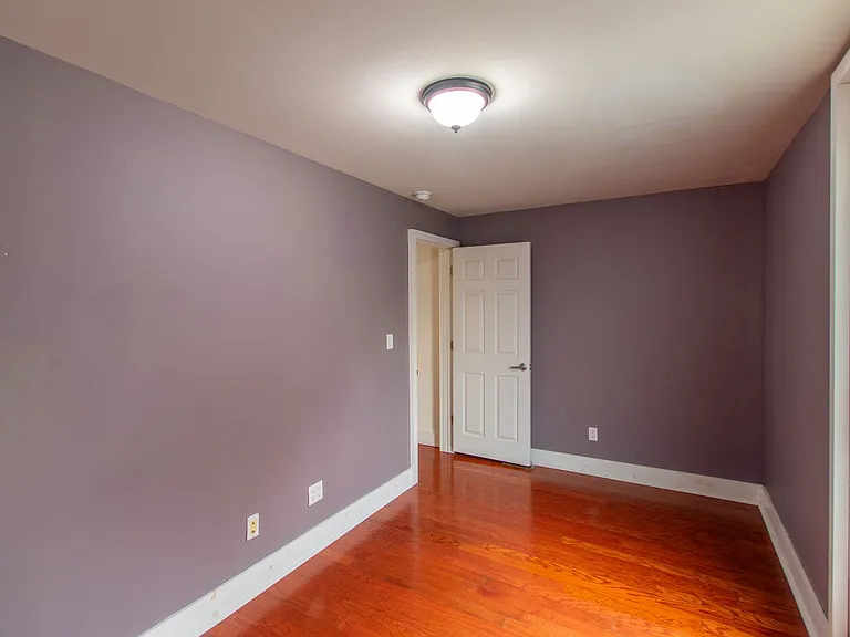 152 Tree St — Photo 11