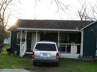 1205 19th St, Hempstead, TX 77445