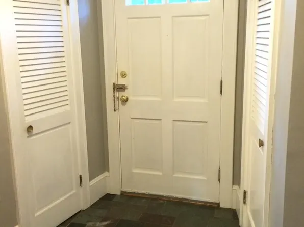 2 Bellevue Rd, Andover, MA 01810