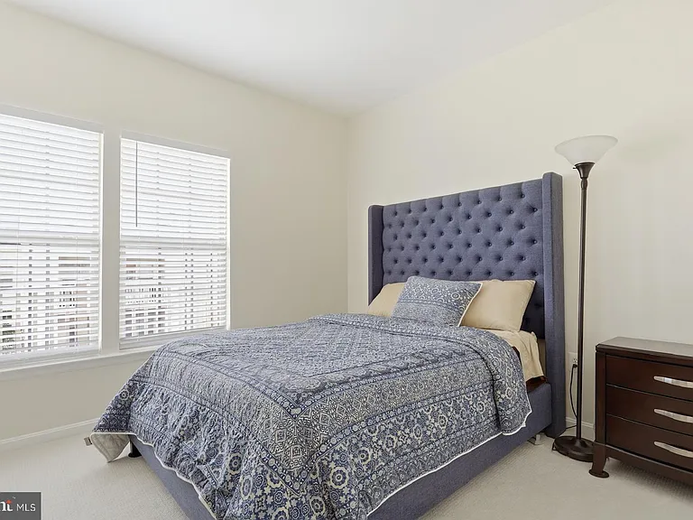 7931 Crescent Park Dr — Photo 21