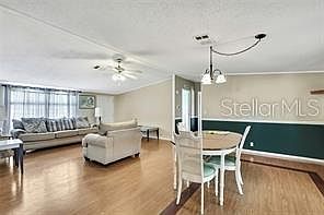 3rd image of 2400 LEMUR DRIVE