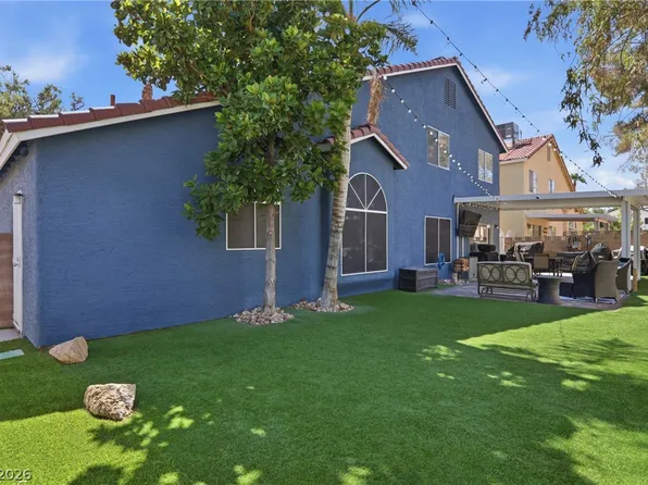 7943 Lions Mane Ct, Las Vegas, NV 89123