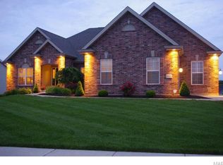2534 N Fox Hound Dr, Lake Saint Louis, MO 63367