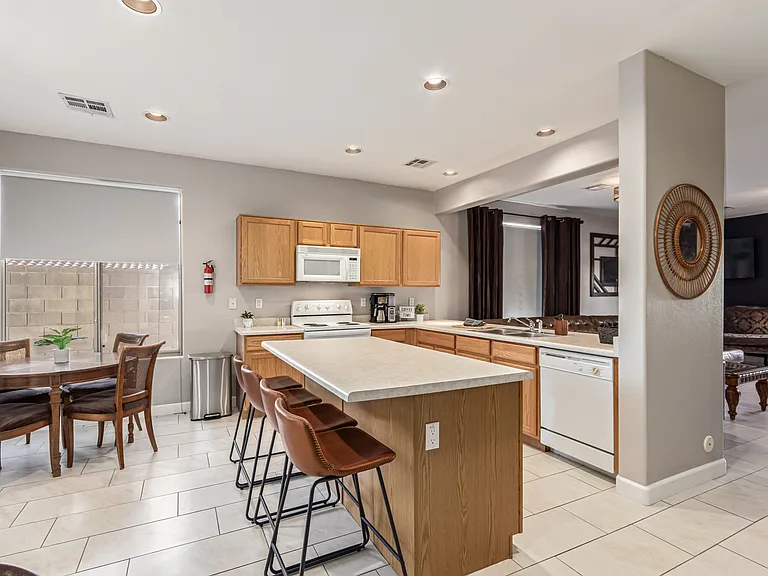 7007 E Keats Ave — Photo 2