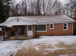 91 Monta Vista Dr, Bassett, VA 24055