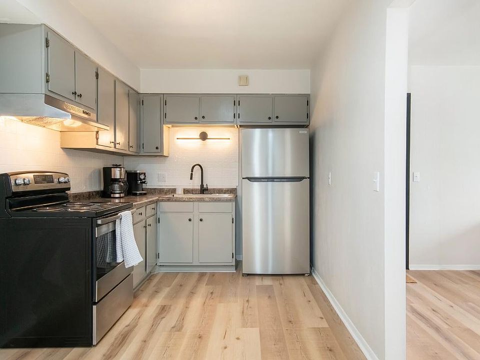 2nd image of 4406 N Division St #1B-1Ba