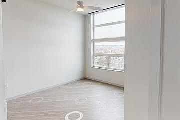 5th image of 303 N Grant St #301