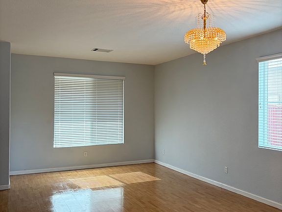 3rd image of 1896 Bramblewood Dr