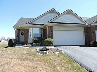 6417 Club Ct W #1, Grand Blanc, MI 48439
