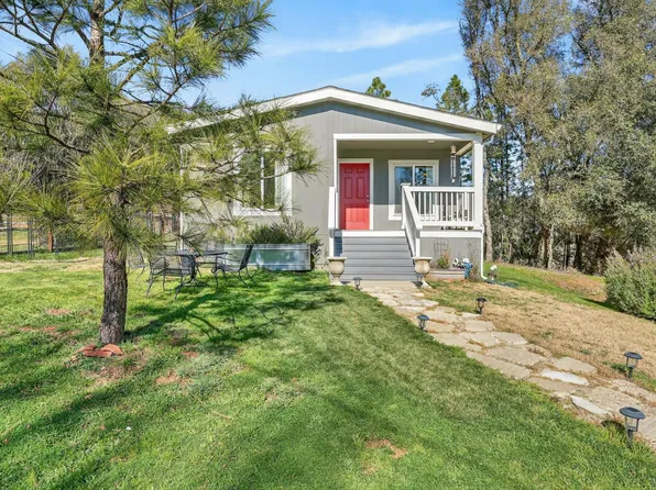 12114 Wolf Rd, Grass Valley, CA 95949